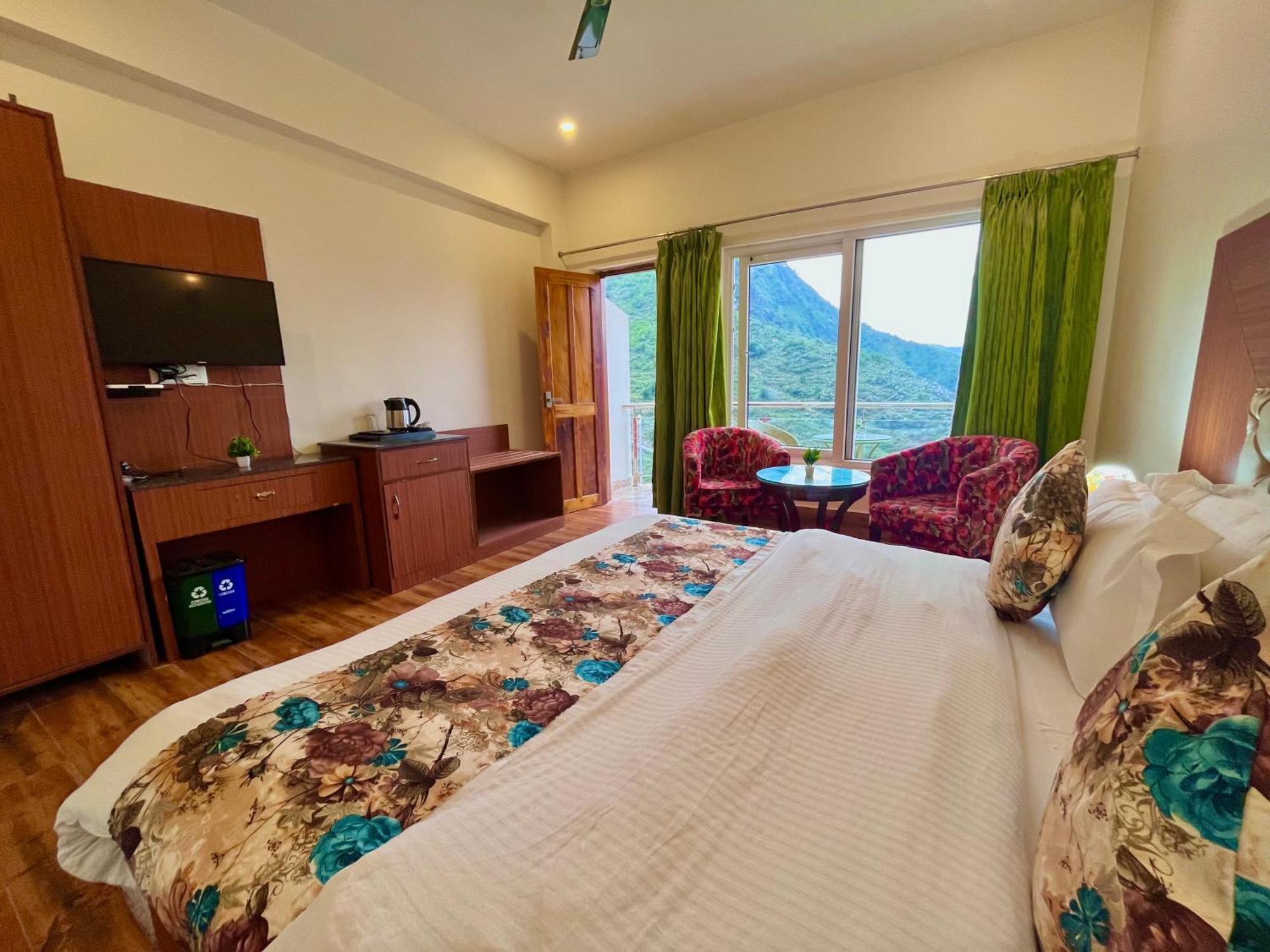 The Kempty Osasis - A Boutique Resort With Scenic Mountain View In Mussoorie Luaran gambar