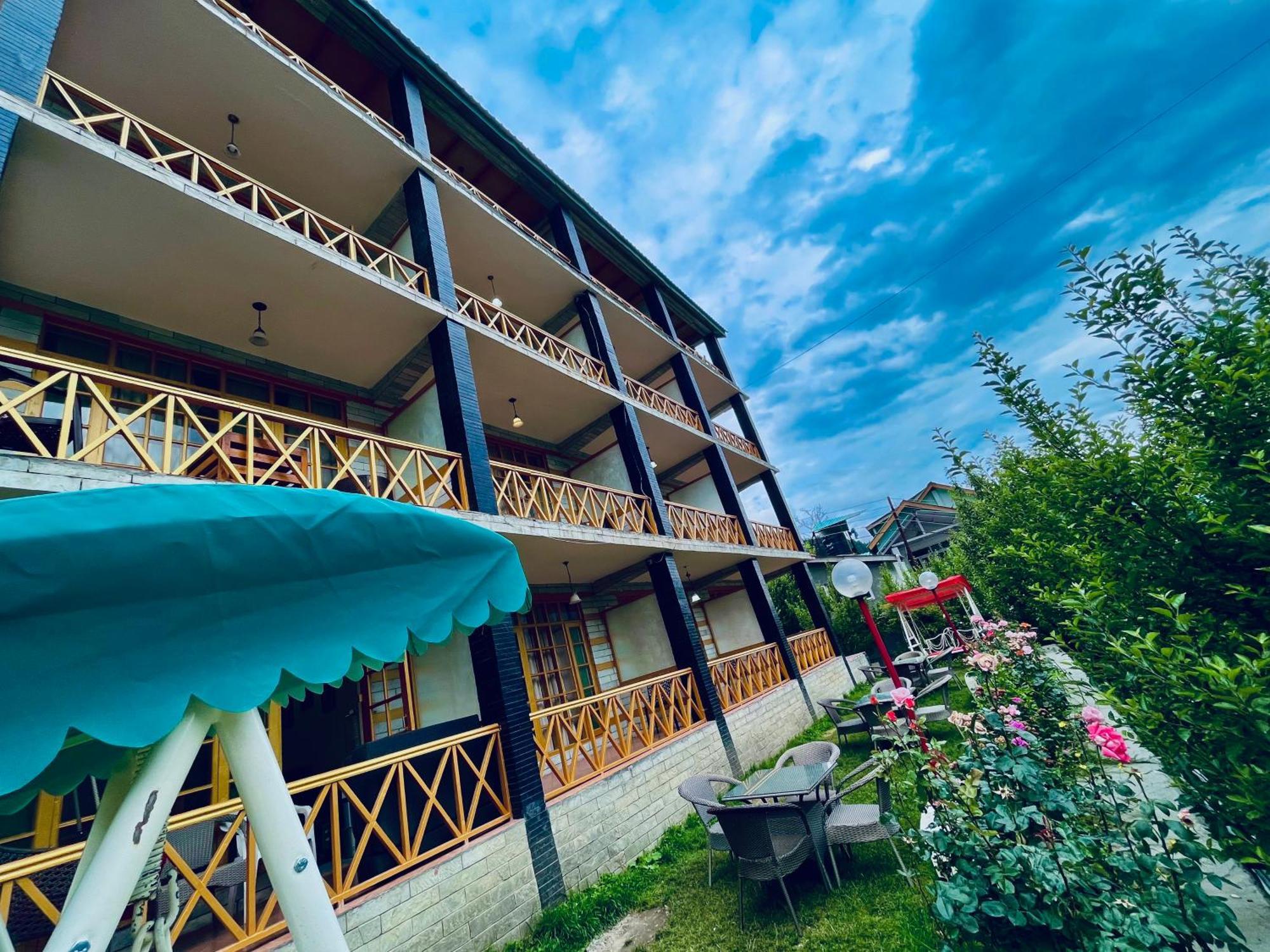 The Kempty Osasis - A Boutique Resort With Scenic Mountain View In Mussoorie Luaran gambar