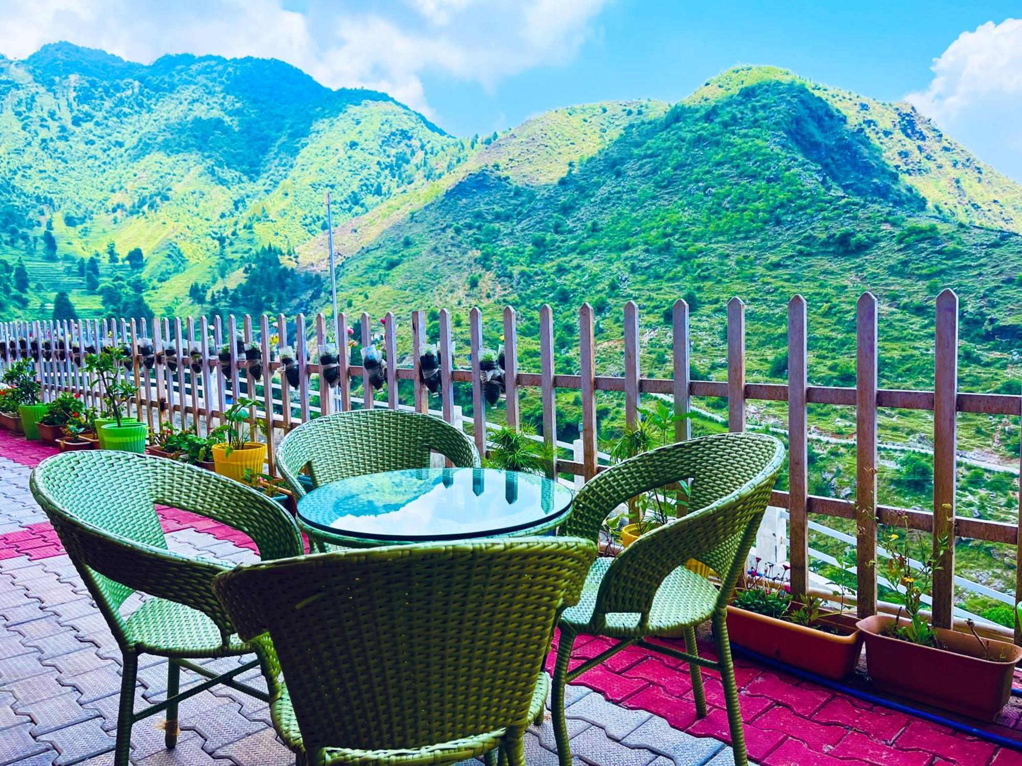 The Kempty Osasis - A Boutique Resort With Scenic Mountain View In Mussoorie Luaran gambar